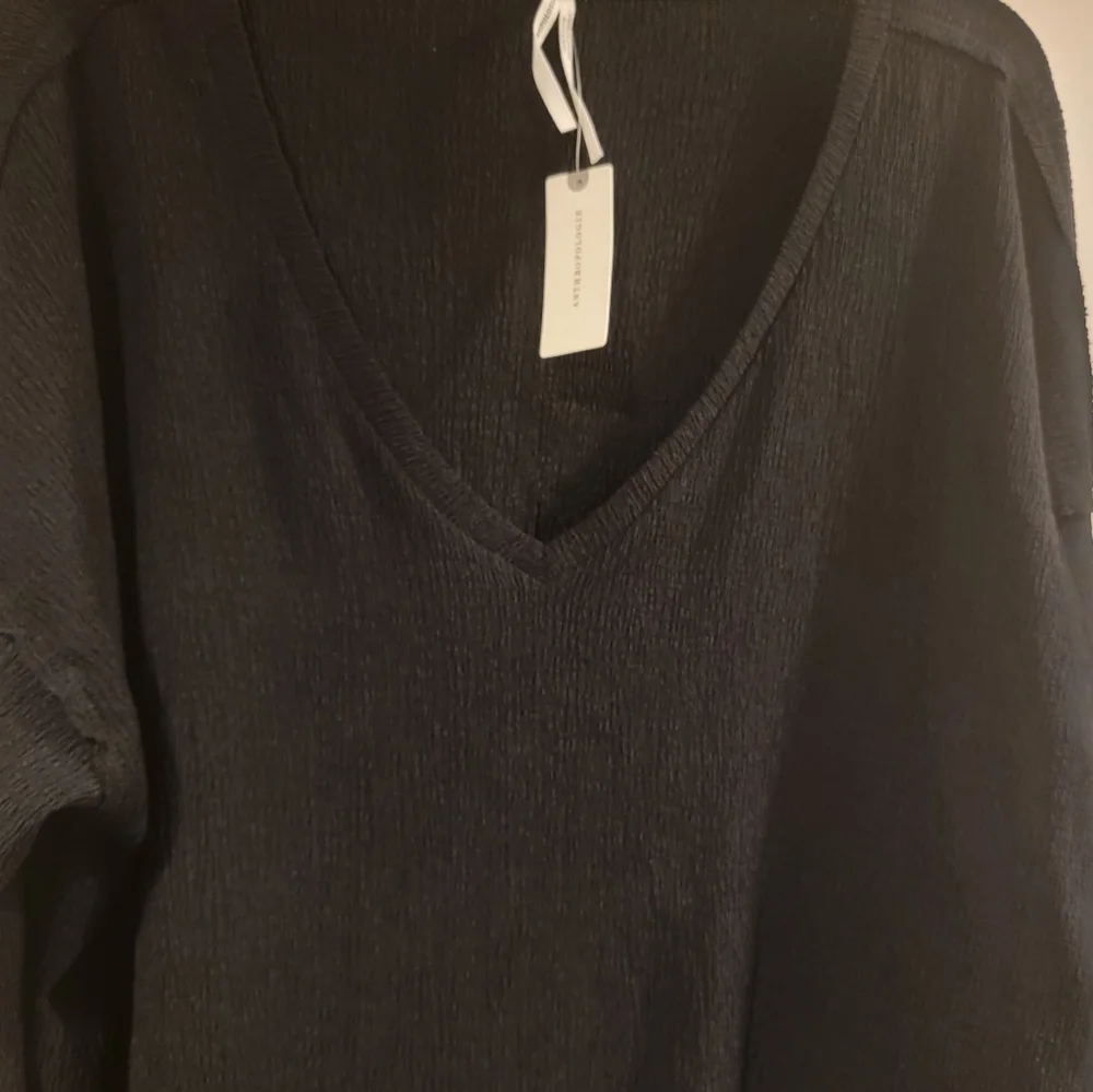 Anthropologie Brand New Textured Black Ling sleeve Top. XL. NWT! - Picture 10 of 15